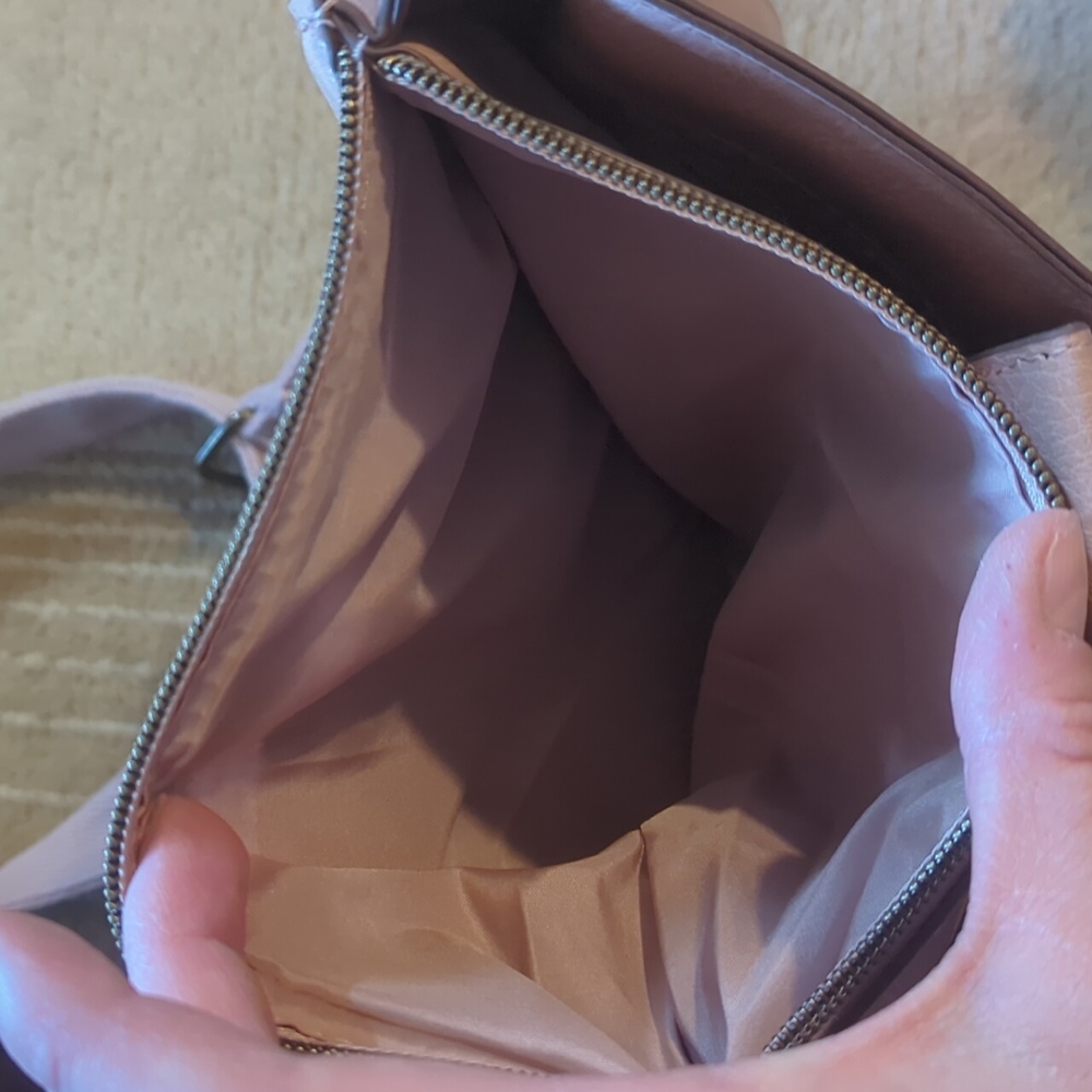 Pink Purse - Picture 5 of 10